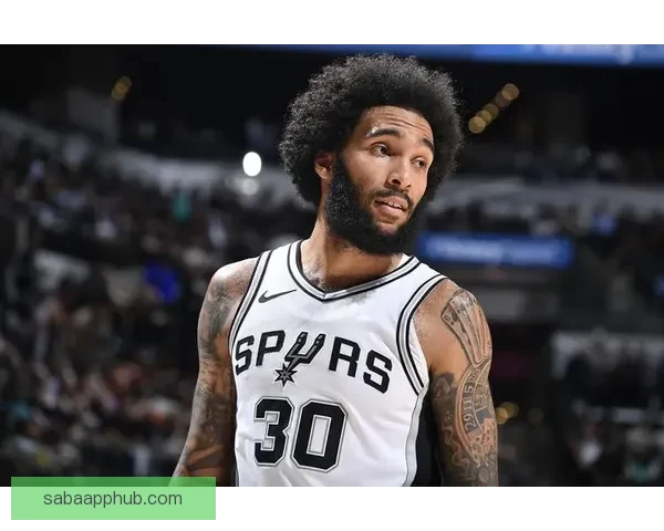 尚帕尼单季投中192记三分打破马刺队史纪录 自信来源于不懈努力