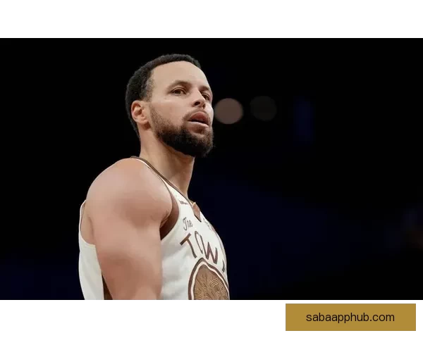 库里推迟5v5训练复查健康状况 回归赛程存不确定性