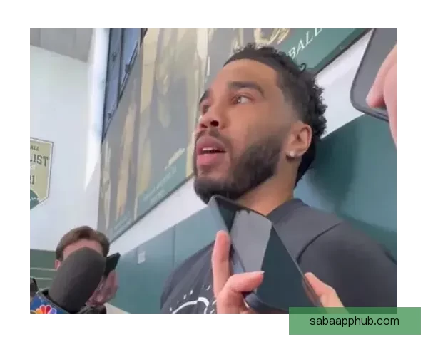 塔图姆用伤后恢复表现回应质疑 布朗透露队内会议达成一致决定以他为进攻核心